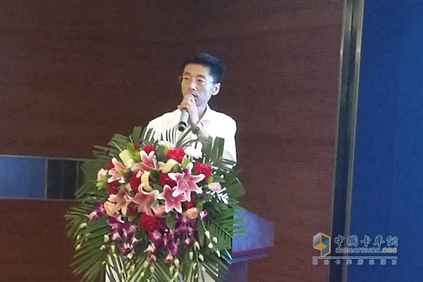 一汽解放汽車銷售有限公司專用車部專用產品戰略室經理張文雙先生公布公告政策